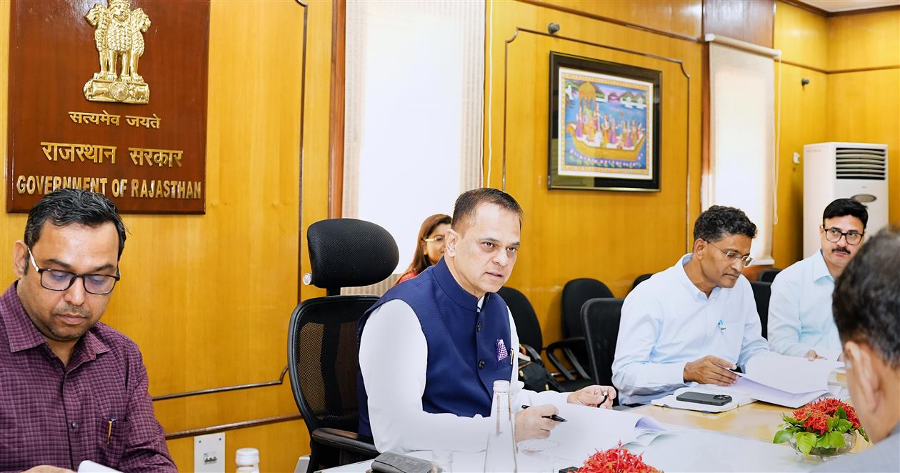 मुख्य सचिव की अध्यक्षता में अडानी रिन्यूएबल एनर्जी पार्क राजस्थान लिमिटेड के निदेशक मंडल की बैठक आयोजित नवीकरणीय ऊर्जा नीतियों, वित्तीय विषयों और सामाजिक उत्तरदायित्व नीति पर विचार-विमर्श
