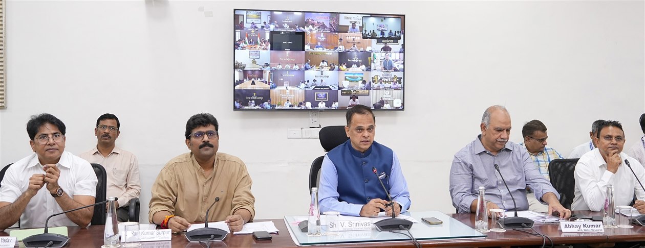 प्रदेश में 17 सितम्बर से 17 अक्टूबर तक चलेगा विकसित भारत–जन सेवा अभियान  प्रदेशभर में होंगे जनसेवा एवं जनभागीदारी को समर्पित विविध कार्यक्रम  लंपी रोग की रोकथाम के लिए सघन टीकाकरण एवं निगरानी के निर्देश  मुख्य सचिव की अध्यक्षता में महत्वपूर्ण योजनाओं एवं अभियान की तैयारियों की समीक्षा 